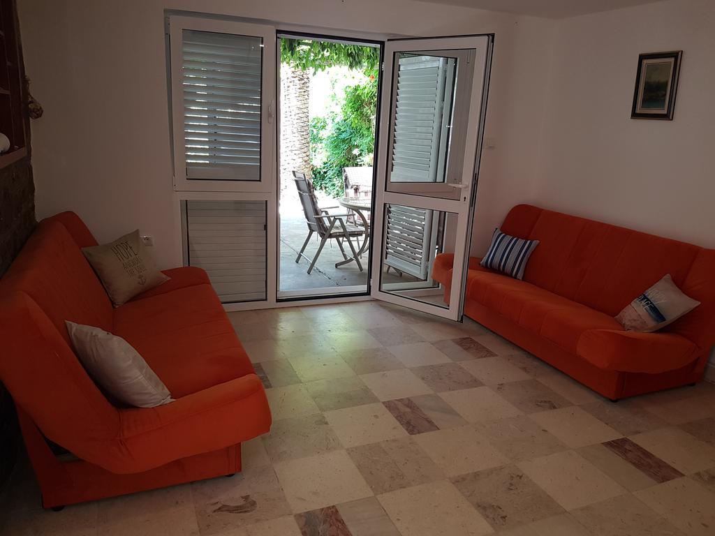 Three Palms Apartments Novakovic Petrovac Dış mekan fotoğraf